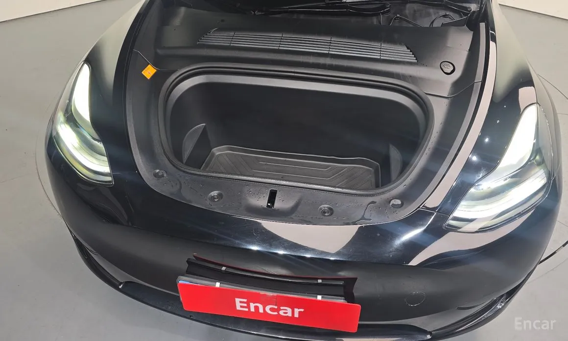 Фото 6 - Tesla Model Y