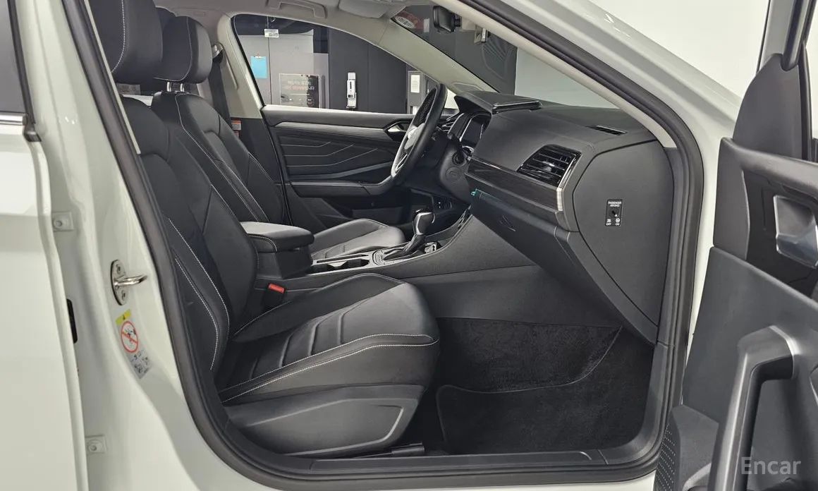 Фото 11 - Volkswagen Jetta