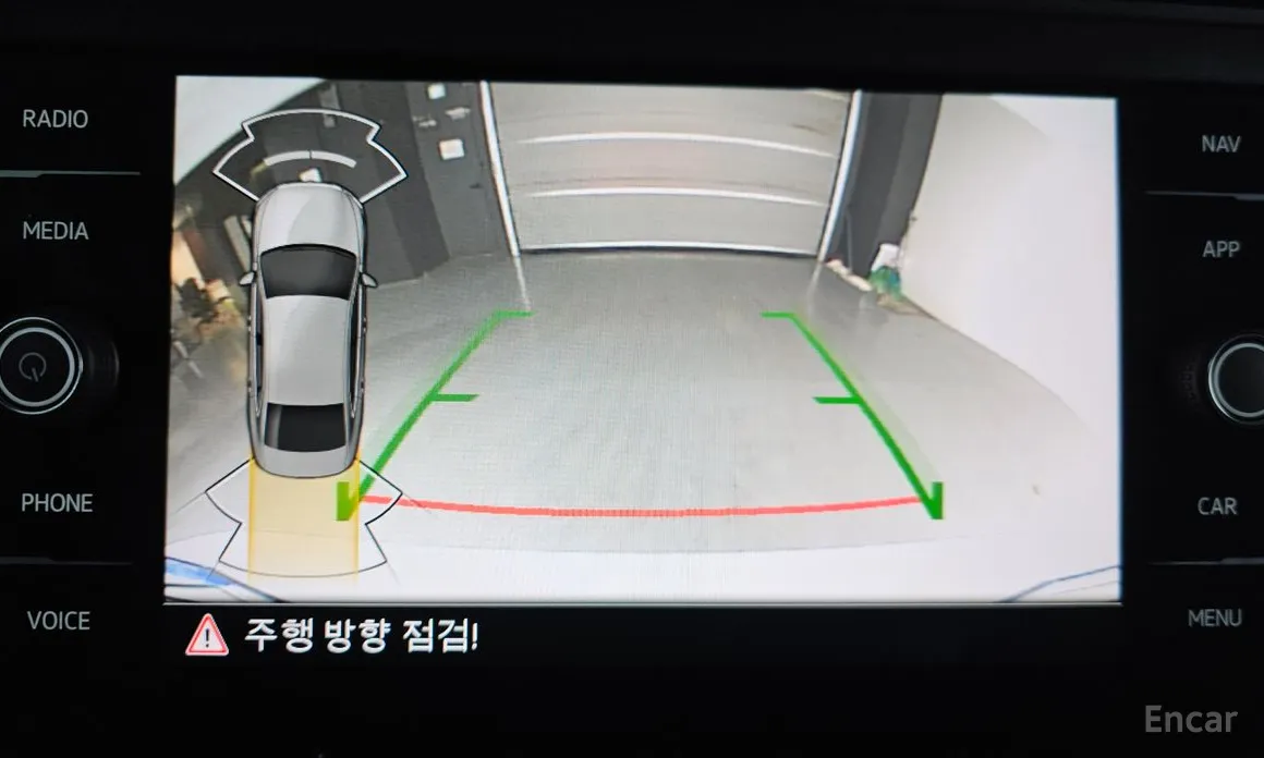 Фото 15 - Volkswagen Jetta