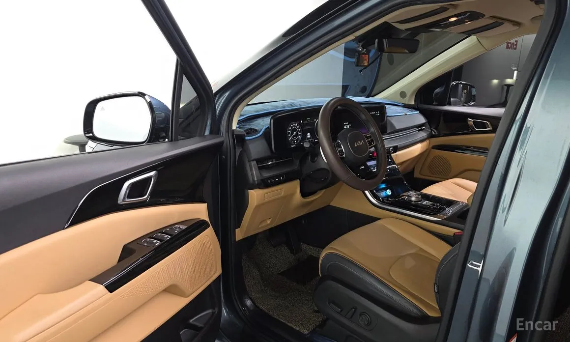 Фото 10 - Kia Carnival