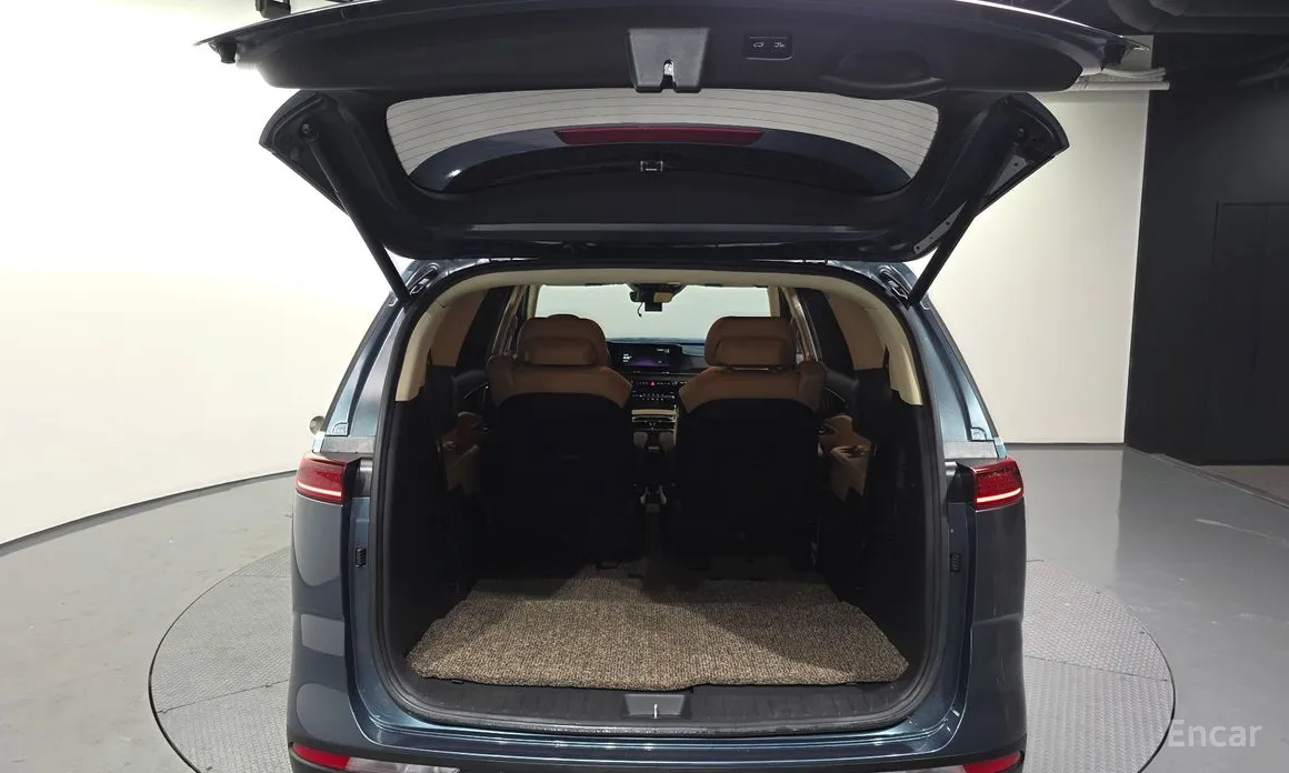 Фото 20 - Kia Carnival