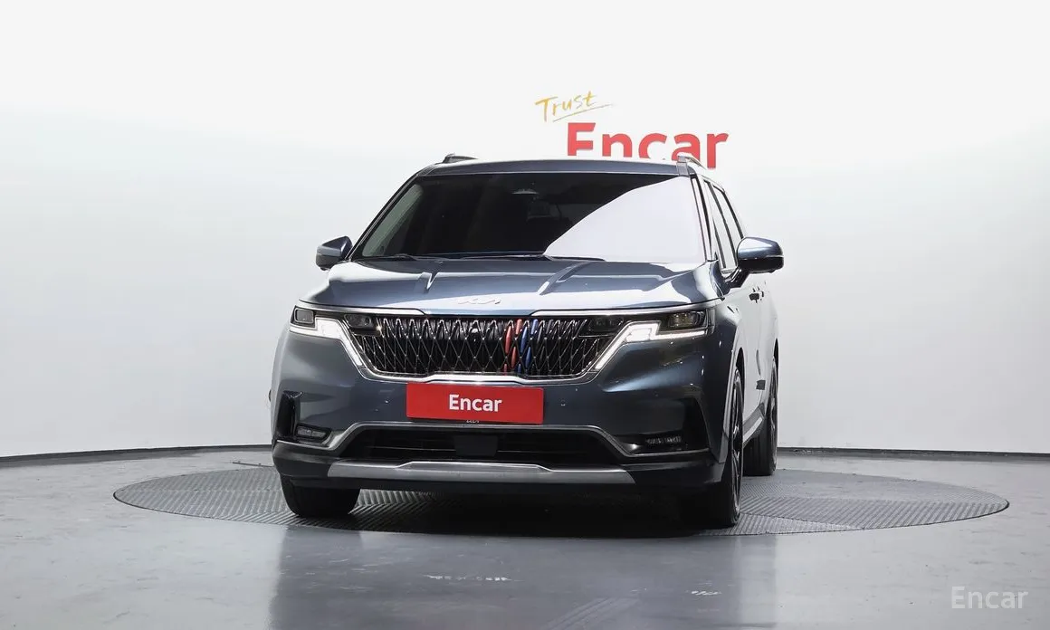 Фото 3 - Kia Carnival