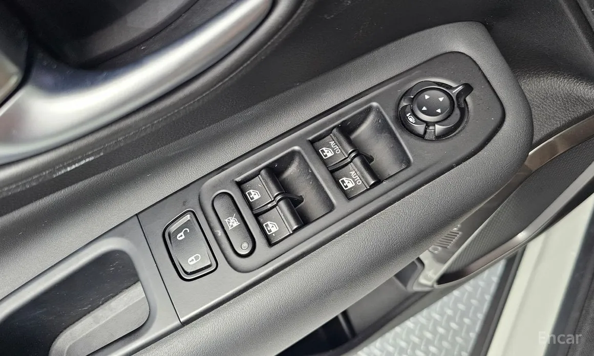 Фото 14 - Jeep Renegade