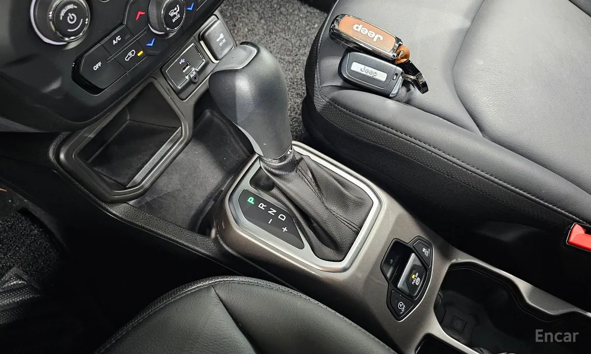 Фото 9 - Jeep Renegade