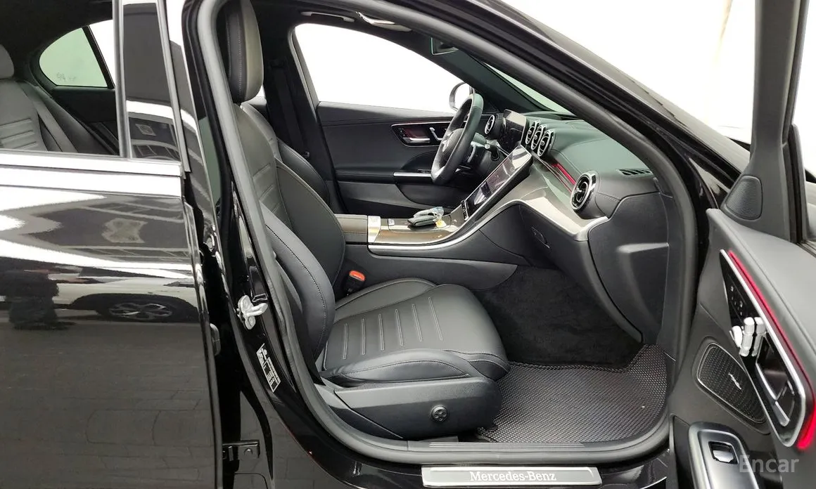 Фото 11 - Mercedes-Benz C-Class