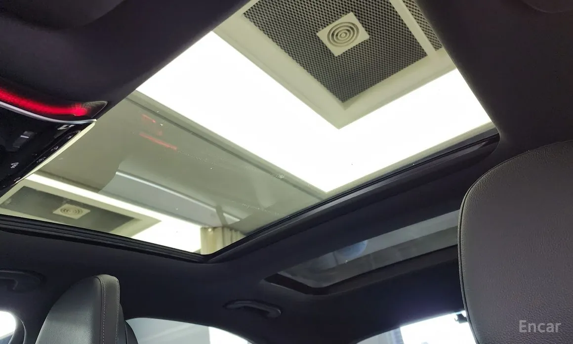 Фото 18 - Mercedes-Benz C-Class