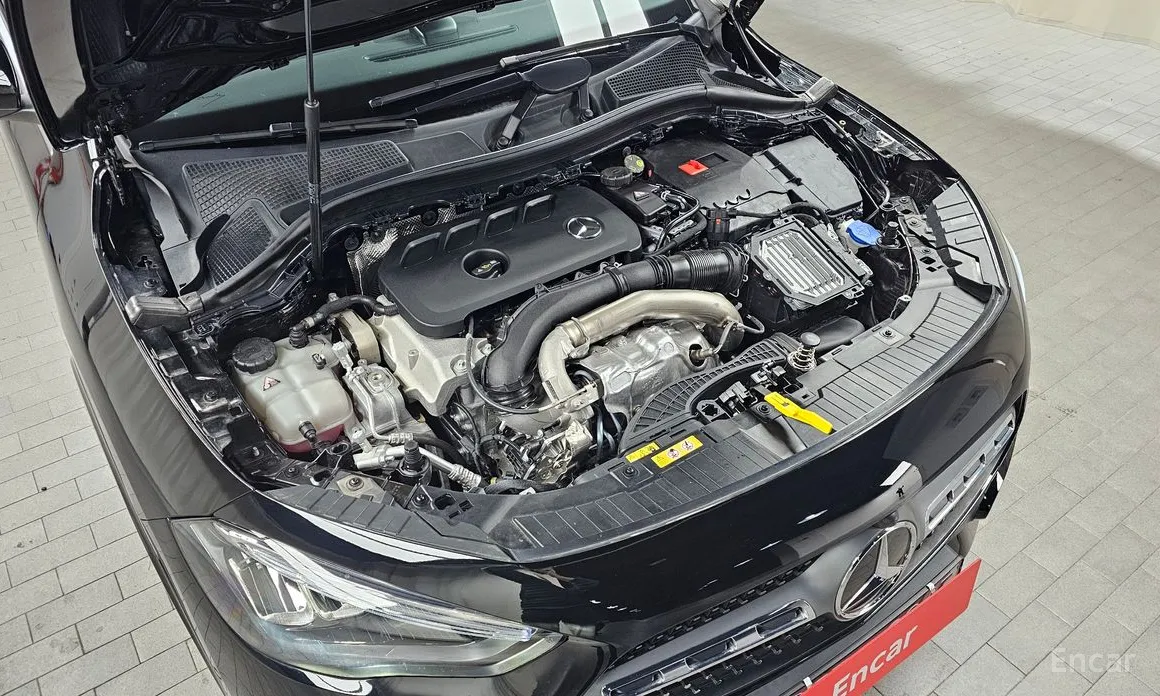 Фото 6 - Mercedes-Benz GLA-Class