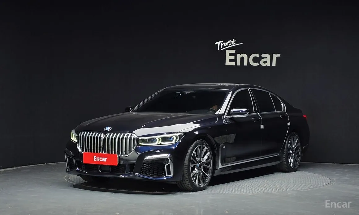 Фото 1 - BMW 7 Series