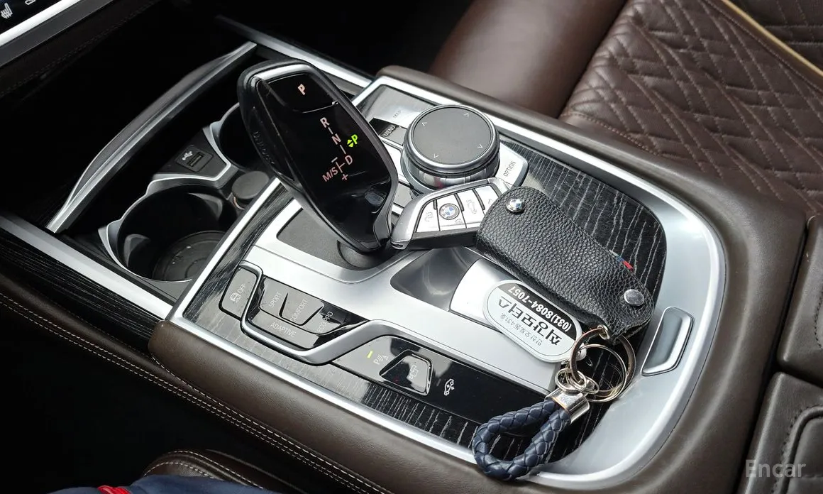 Фото 9 - BMW 7 Series