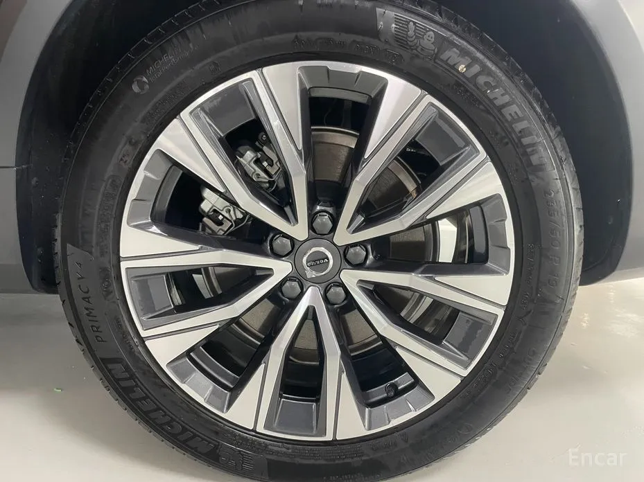 Фото 5 - Volvo V90