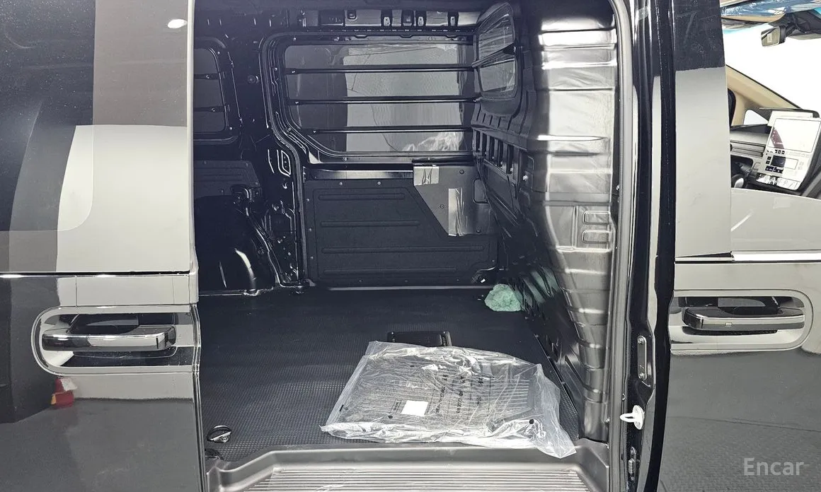 Фото 11 - Hyundai Staria