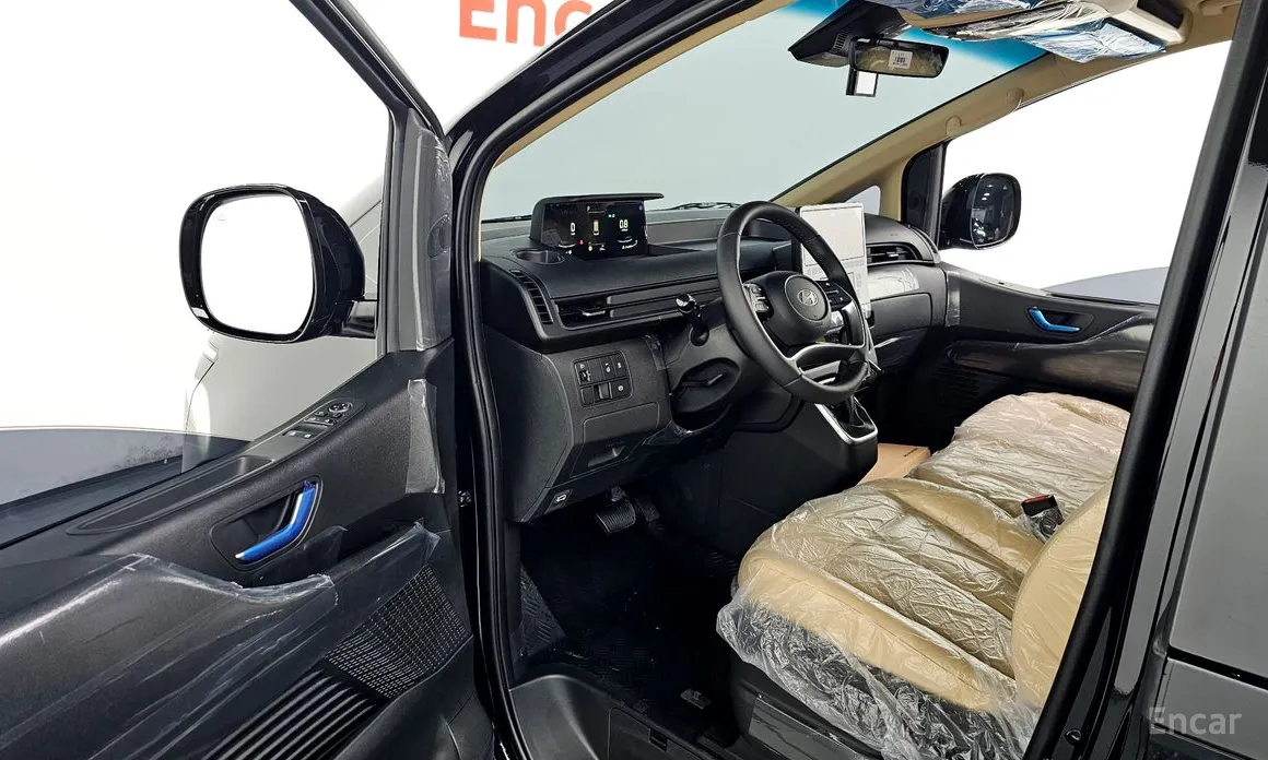 Фото 12 - Hyundai Staria