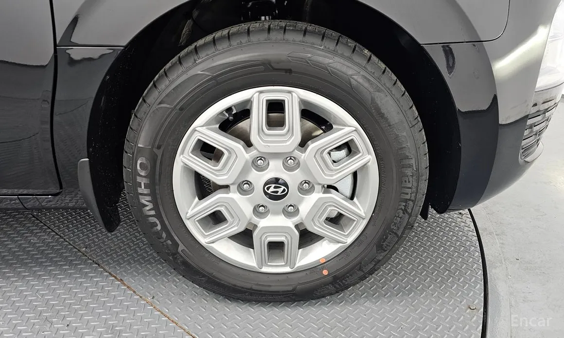 Фото 5 - Hyundai Staria