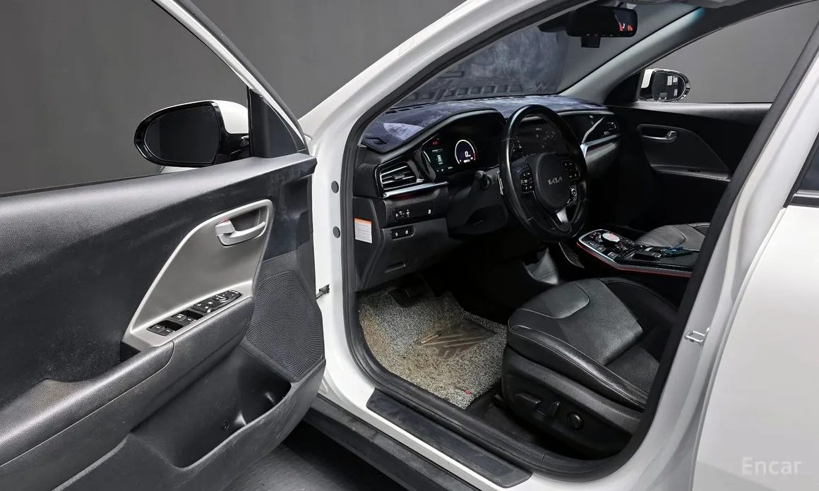 Фото 10 - Kia Niro