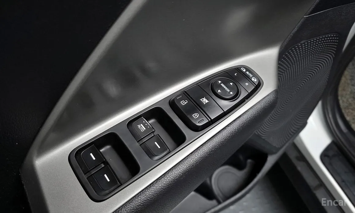 Фото 14 - Kia Niro