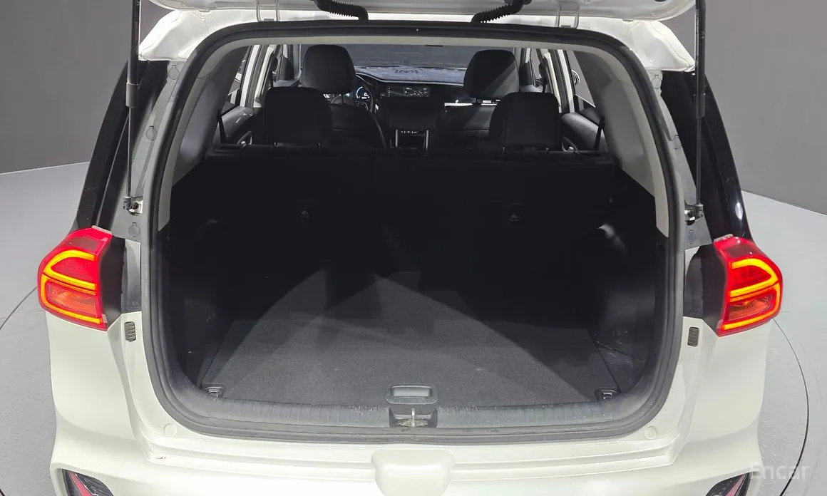 Фото 20 - Kia Niro