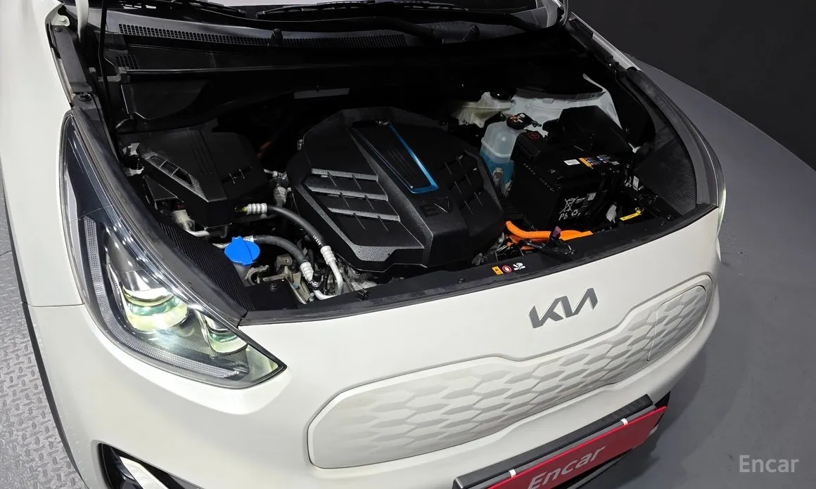 Фото 6 - Kia Niro