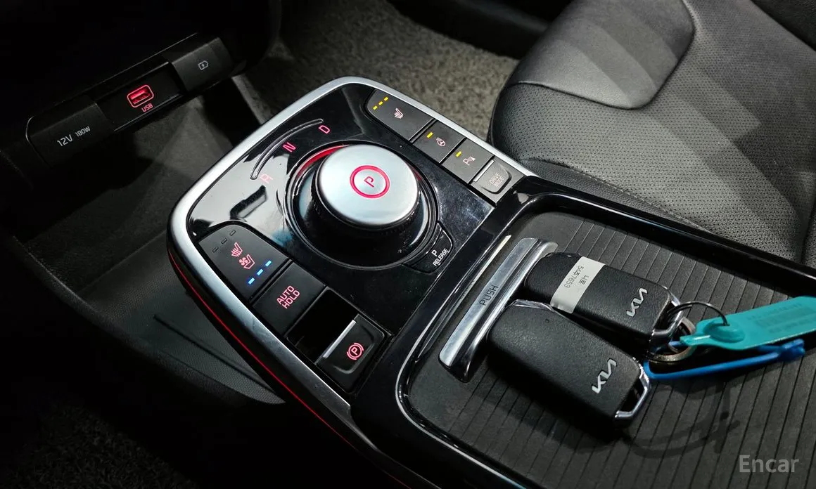 Фото 9 - Kia Niro