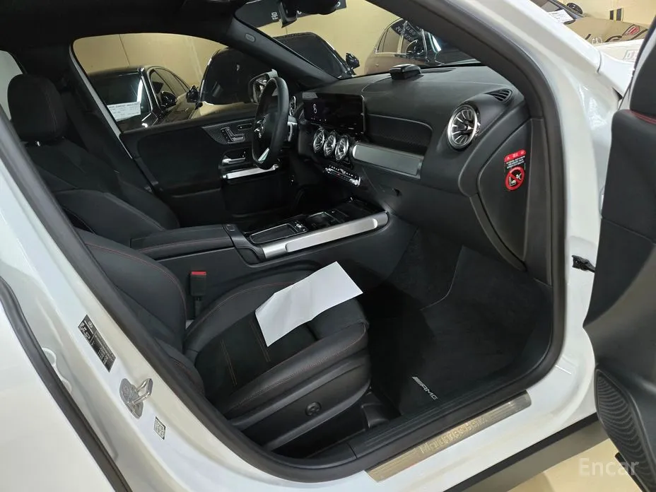 Фото 12 - Mercedes-Benz GLB-Class