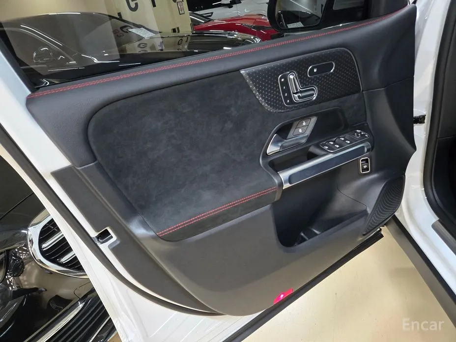 Фото 14 - Mercedes-Benz GLB-Class