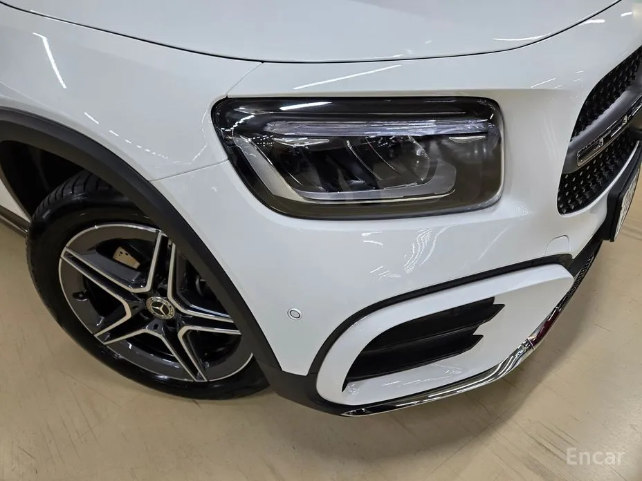 Фото 19 - Mercedes-Benz GLB-Class