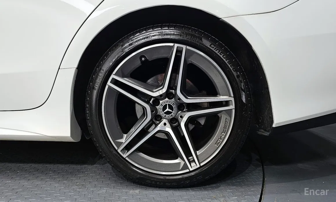 Фото 5 - Mercedes-Benz CLS-Class