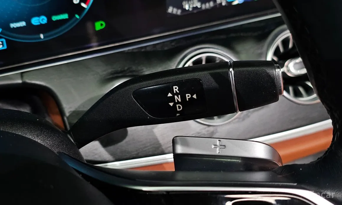 Фото 9 - Mercedes-Benz CLS-Class