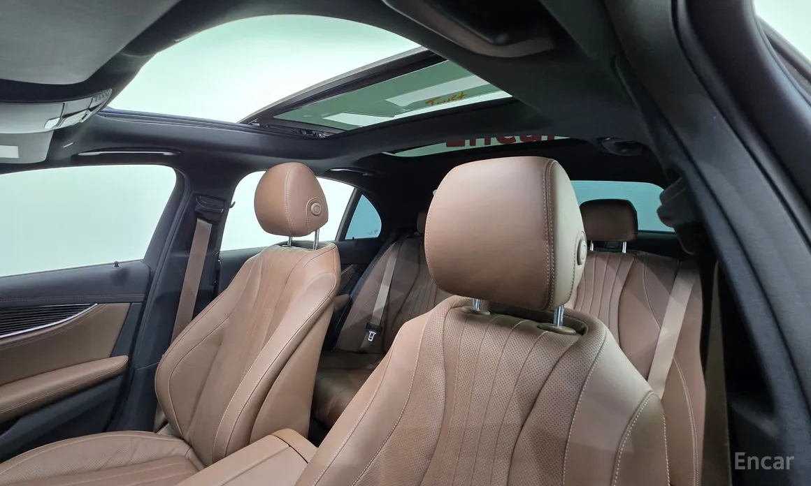 Фото 12 - Mercedes-Benz E-Class