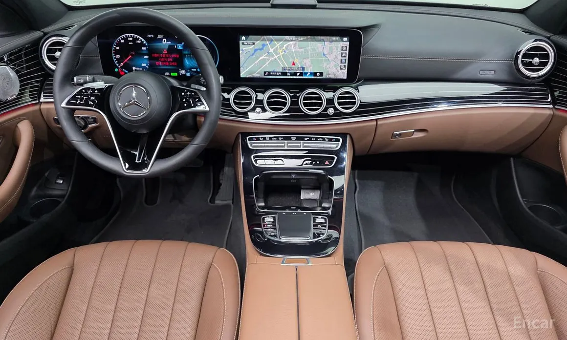 Фото 7 - Mercedes-Benz E-Class