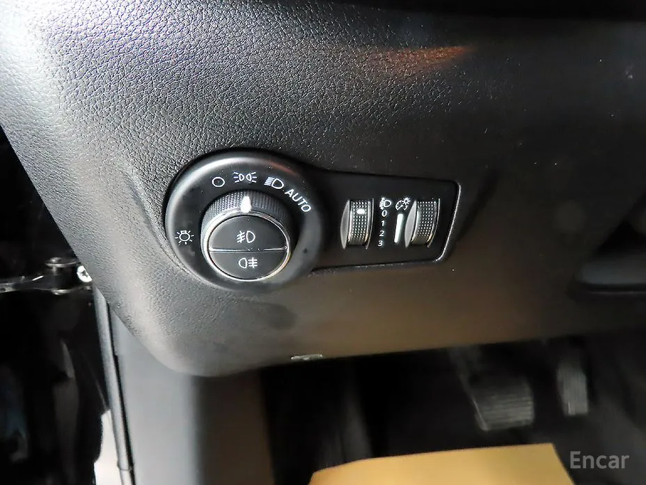 Фото 13 - Jeep Compass