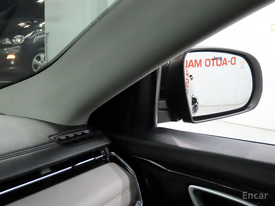 Фото 15 - Jeep Compass