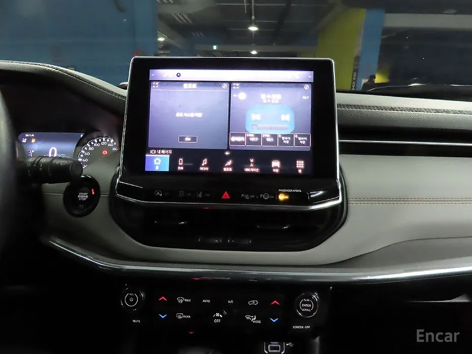 Фото 16 - Jeep Compass