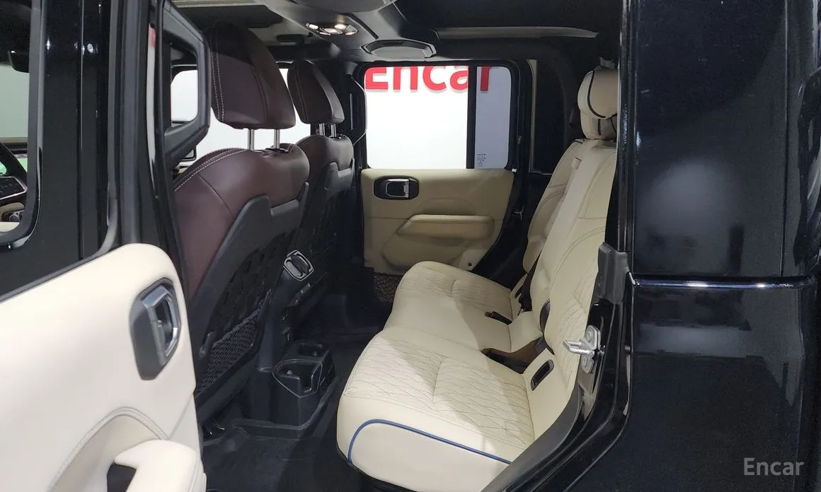 Фото 11 - Jeep Gladiator