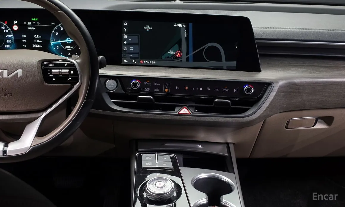 Фото 14 - Kia K8