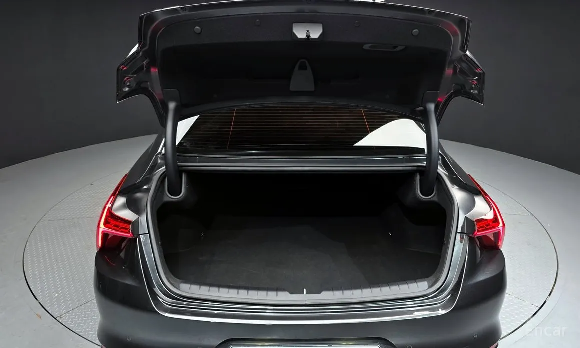 Фото 20 - Kia K8