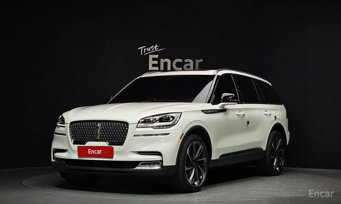 Фото 1 - Lincoln Aviator