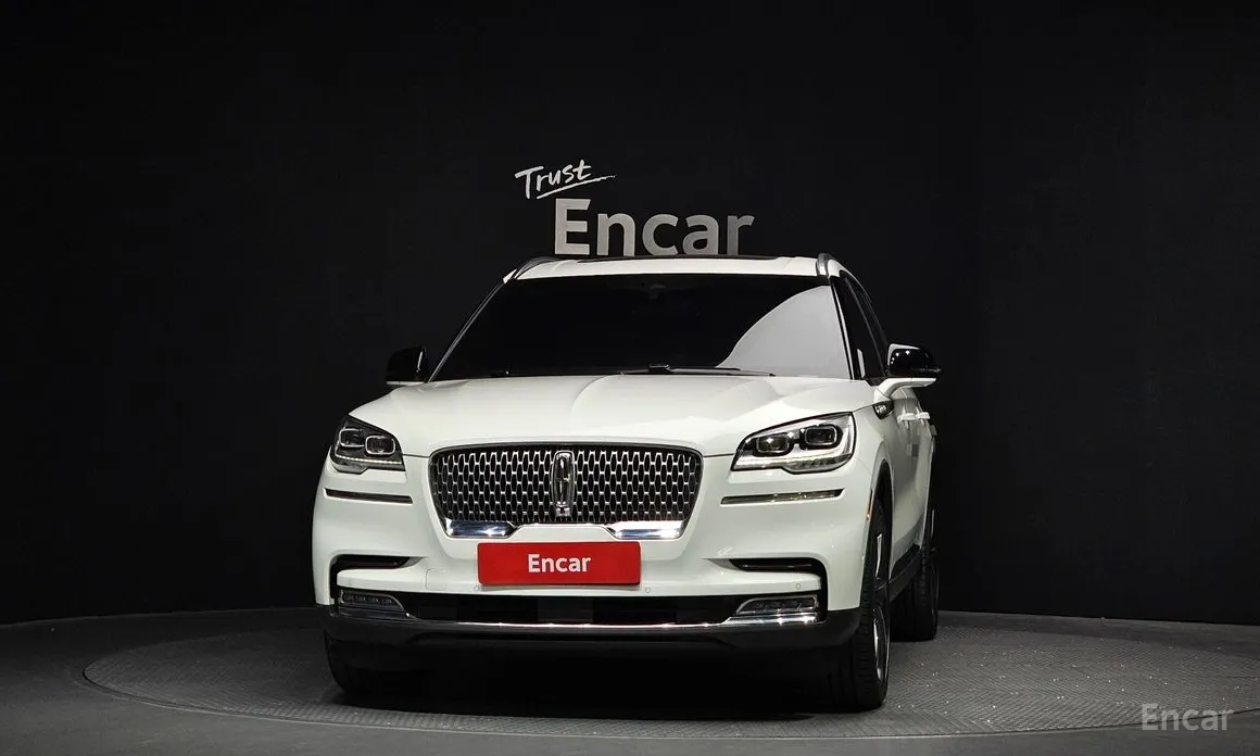 Фото 3 - Lincoln Aviator