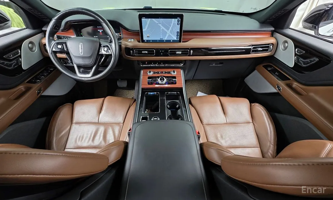 Фото 7 - Lincoln Aviator