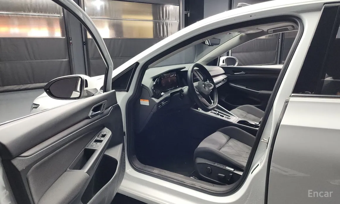 Фото 10 - Volkswagen Golf