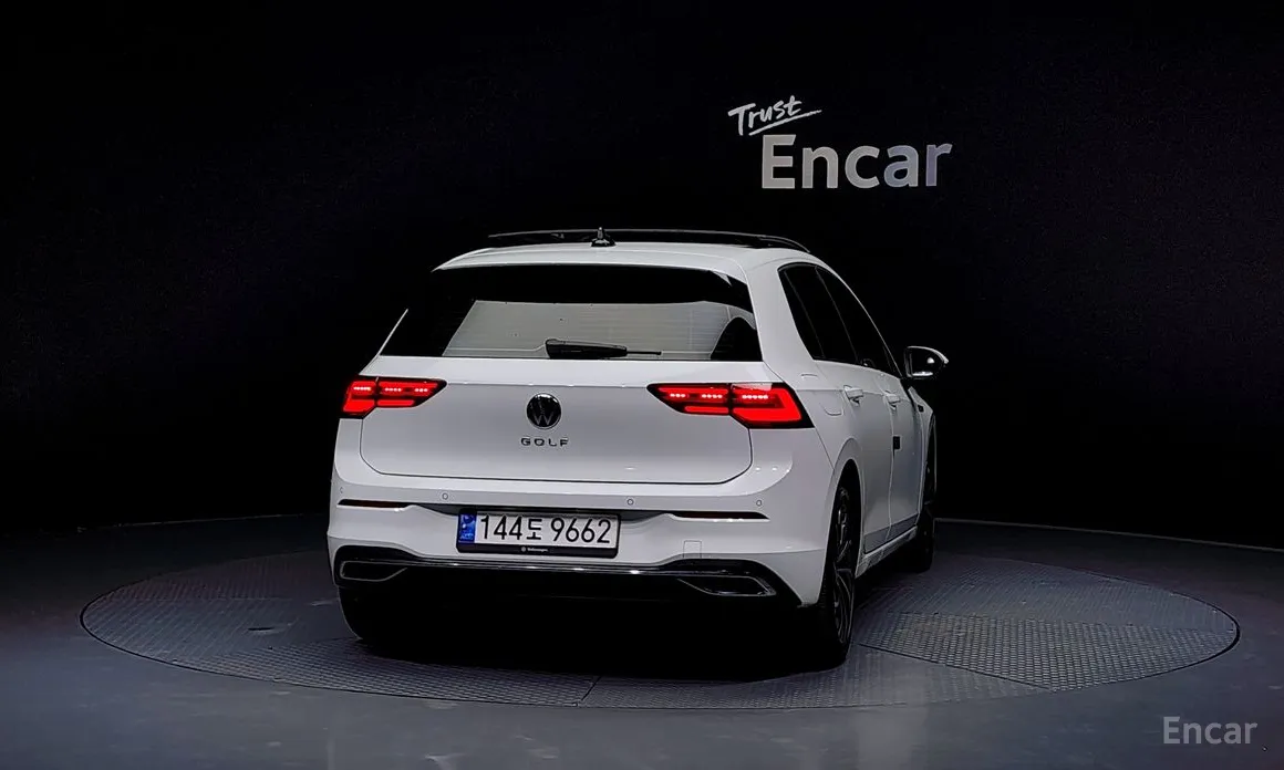 Фото 4 - Volkswagen Golf