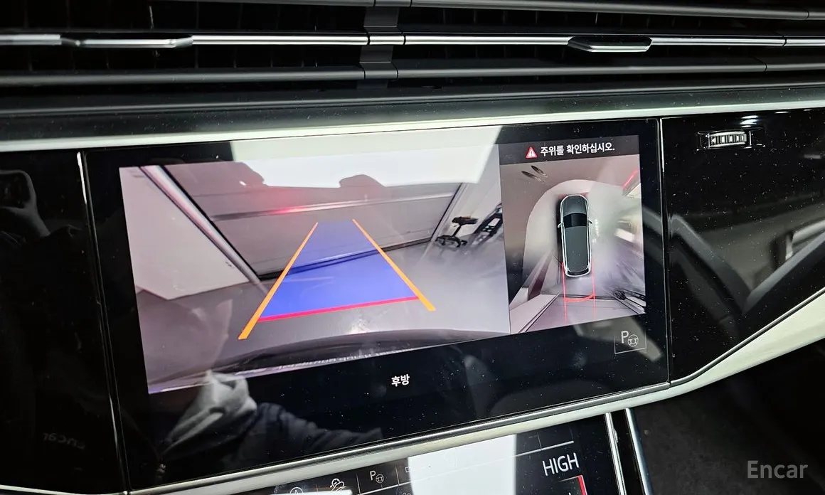 Фото 16 - Audi Q7