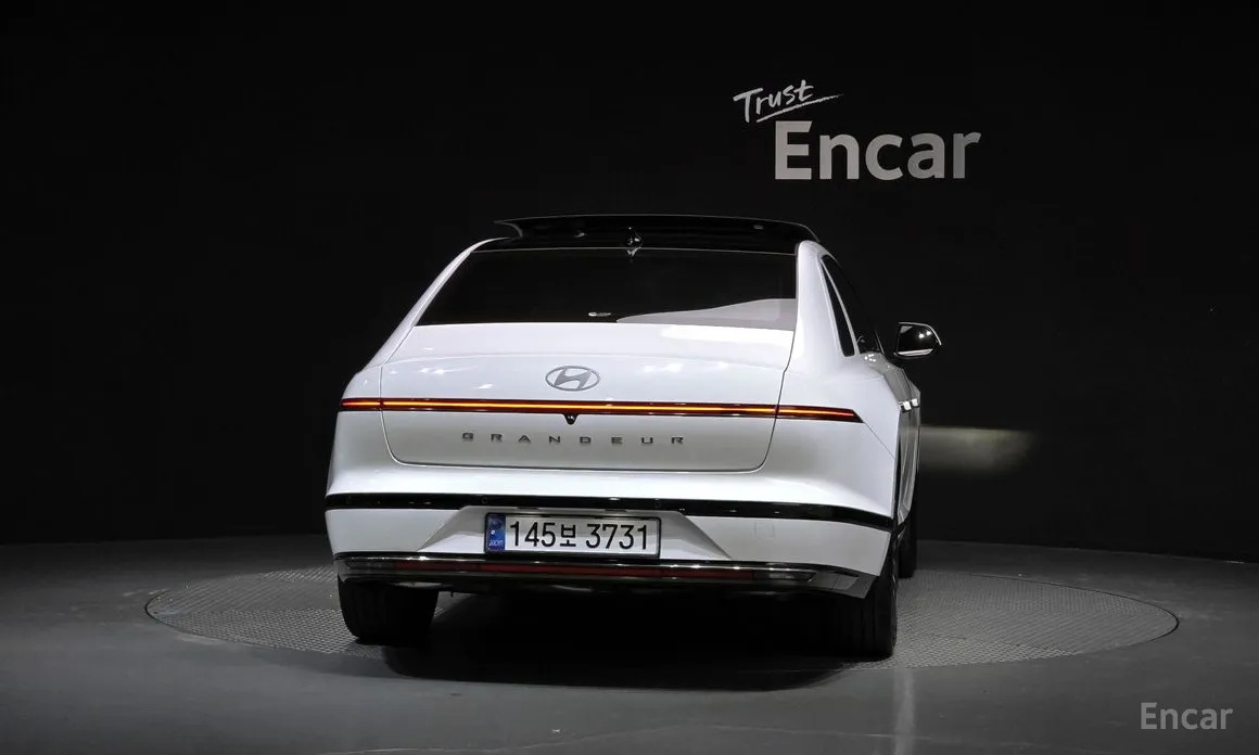 Фото 4 - Hyundai Grandeur