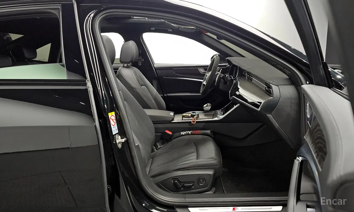 Фото 11 - Audi A6