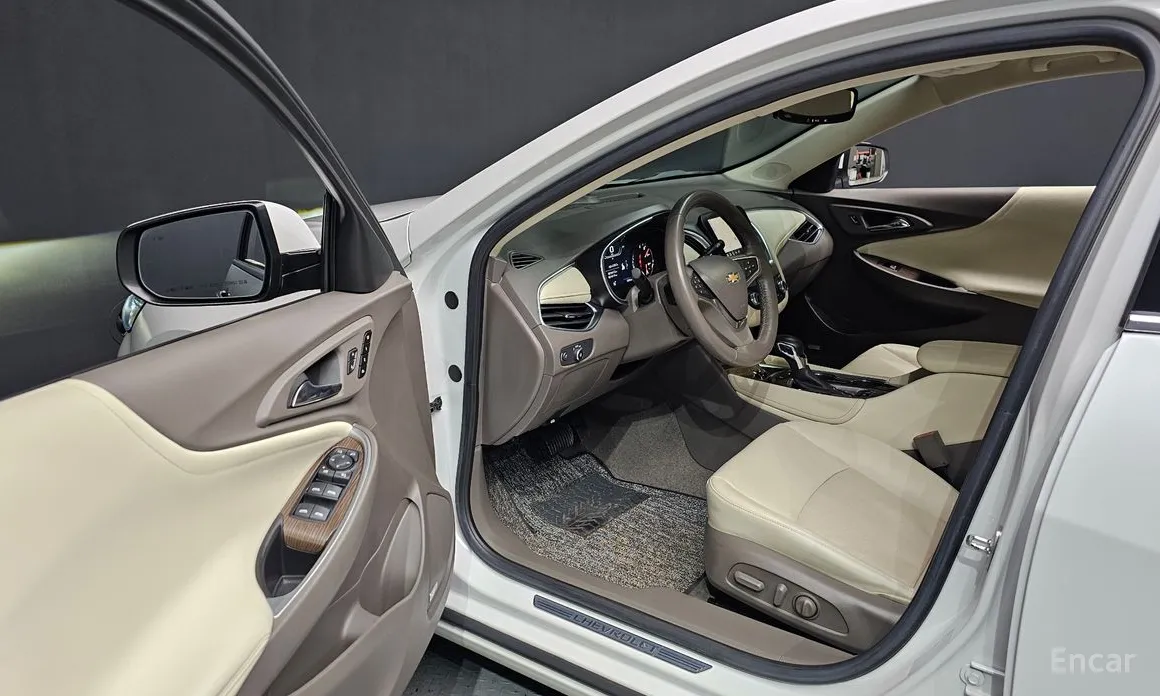 Фото 10 - Chevrolet Malibu