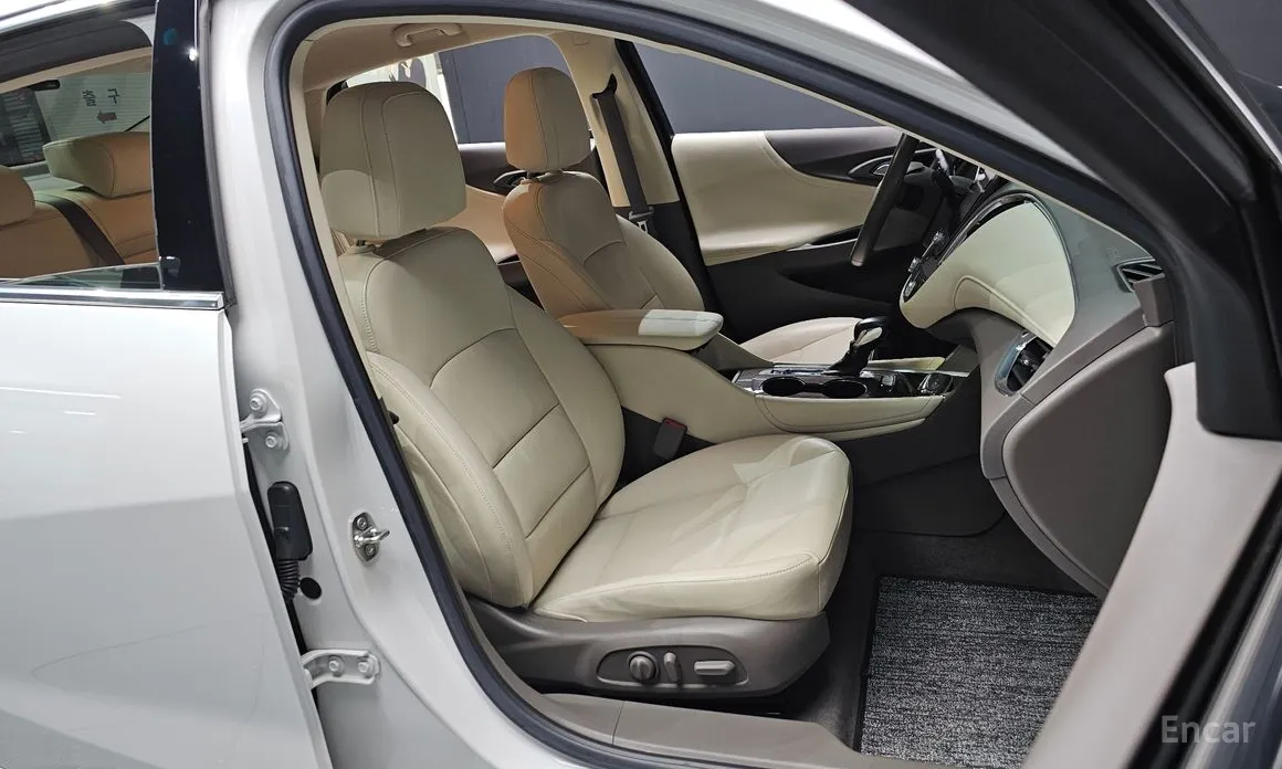 Фото 11 - Chevrolet Malibu