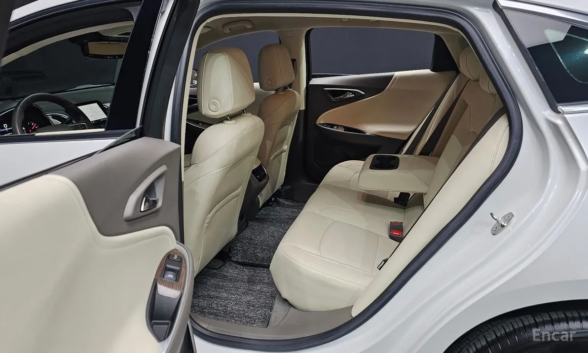 Фото 12 - Chevrolet Malibu