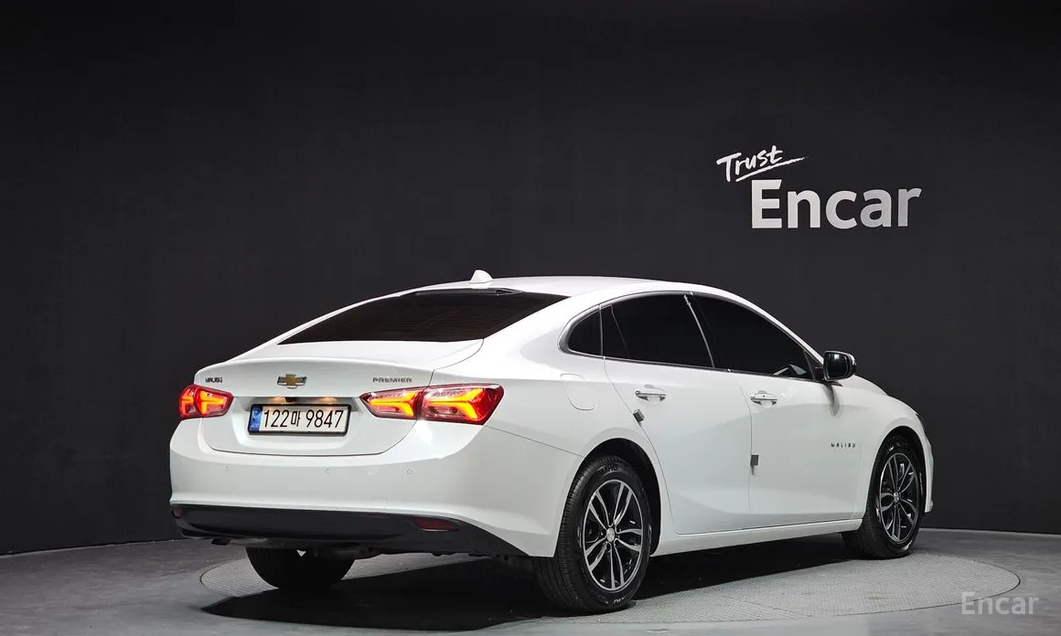 Фото 2 - Chevrolet Malibu