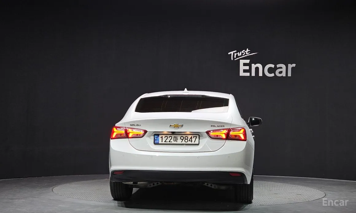 Фото 4 - Chevrolet Malibu