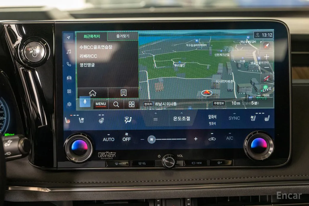 Фото 17 - Lexus LM