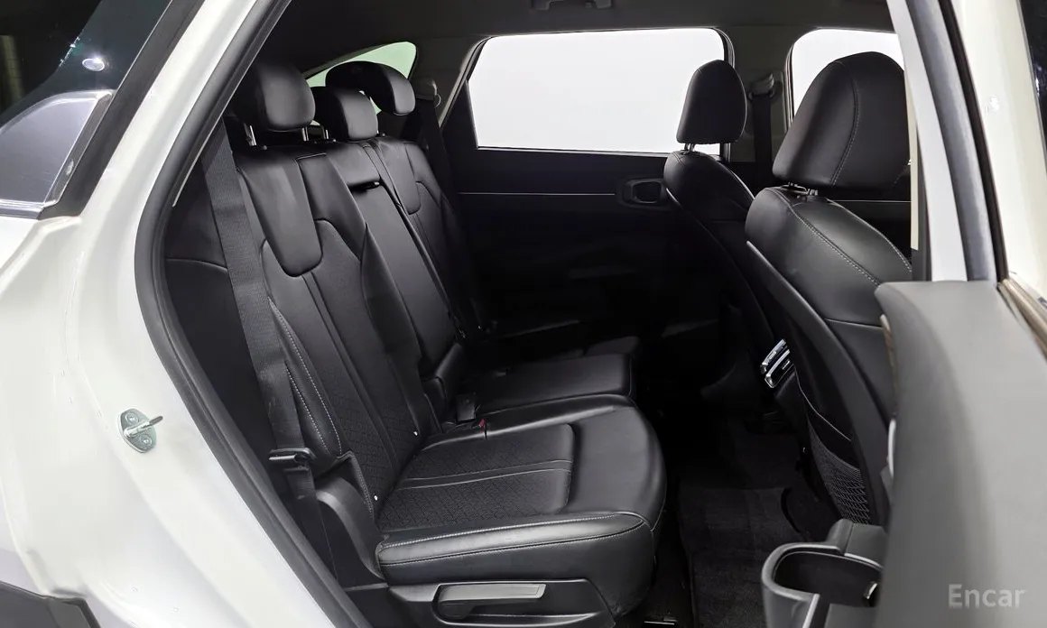 Фото 12 - Kia Sorento